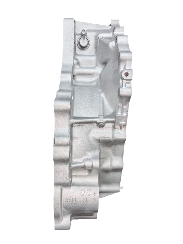 Diperbaiki U151F 5-speed Transmisi Otomatis Penggerak Depan Aksel Housing 3510548023 Untuk Toyota Lexus Highlander