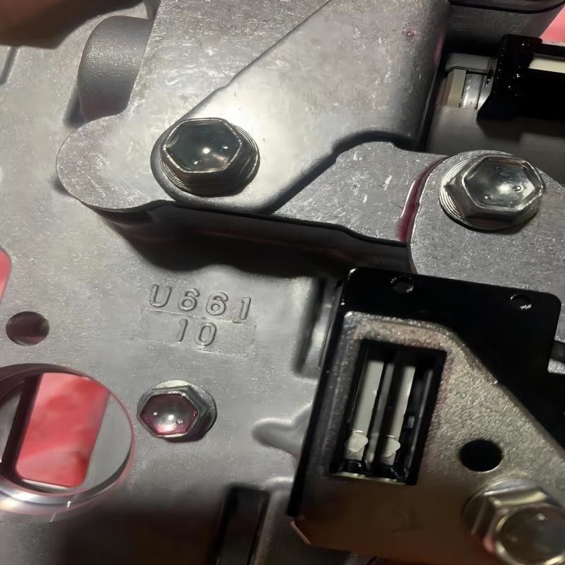 Transmisi otomatis baru U661E U661F Pengaturan bodi katup 35410-48051 3541048051 untuk Toyota 2014-2022