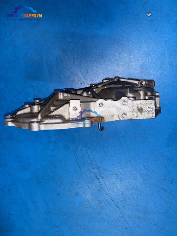 Penutup Belakang Rumah Transmisi K114 CVT dengan Lima Lubang Pemasangan untuk Transmisi CVT Toyota C-HR 2.0L Model 2019.